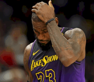 lakers-menolak-lepas-2-pemain-kunci-ini