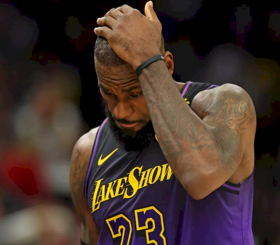 lakers-menolak-lepas-2-pemain-kunci-ini