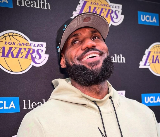 lebron-james-diprediksi-bisa-bermain-hingga-4-tahun-lagi
