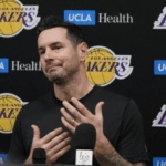 rob-pelinka-resmikan-perpanjangan-kontrak-jj-redick
