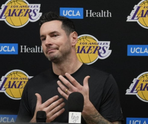 rob-pelinka-resmikan-perpanjangan-kontrak-jj-redick