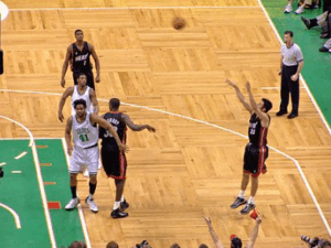 daftar-latihan-shoot-mid-range-dalam-basket-untuk-pemula