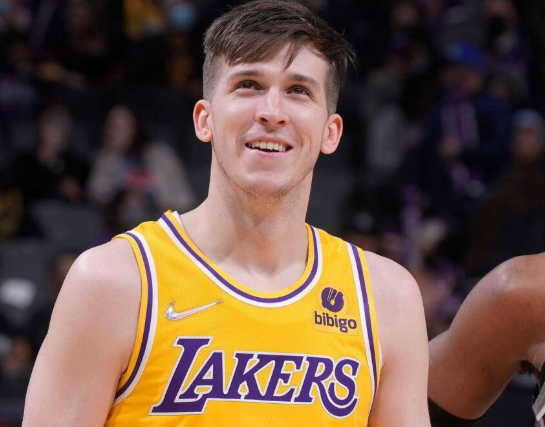 austin-reaves-sudah-mulai-rasakan-kelelahan