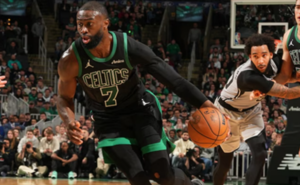 jaylen-brown-menerima-denda-setelah-marahi-wasit