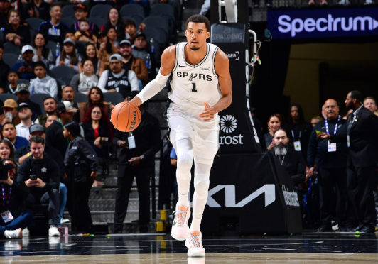 Victor Wembanyama Bantu Spurs Hancurkan Nets di NBA 2026